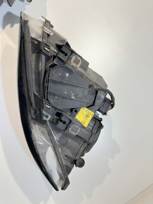 Продаваме ксенон фарове за БМВ Е92/ xenon BMW E92