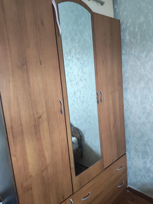 Отдам даром шкафы