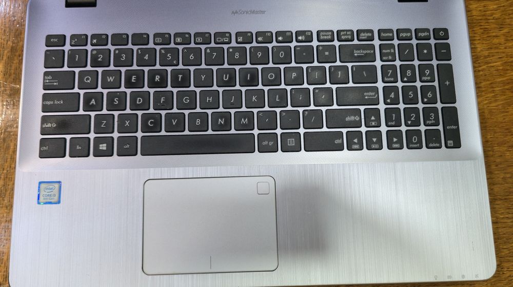 Laptop Asus X542
