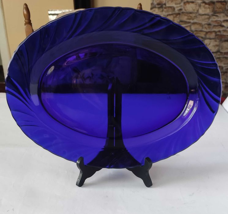 Големи и масивни френски овални чинии от закалено стъкло