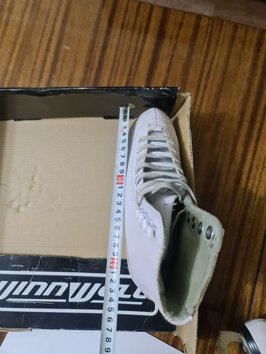 коньки фигурные 36 размер