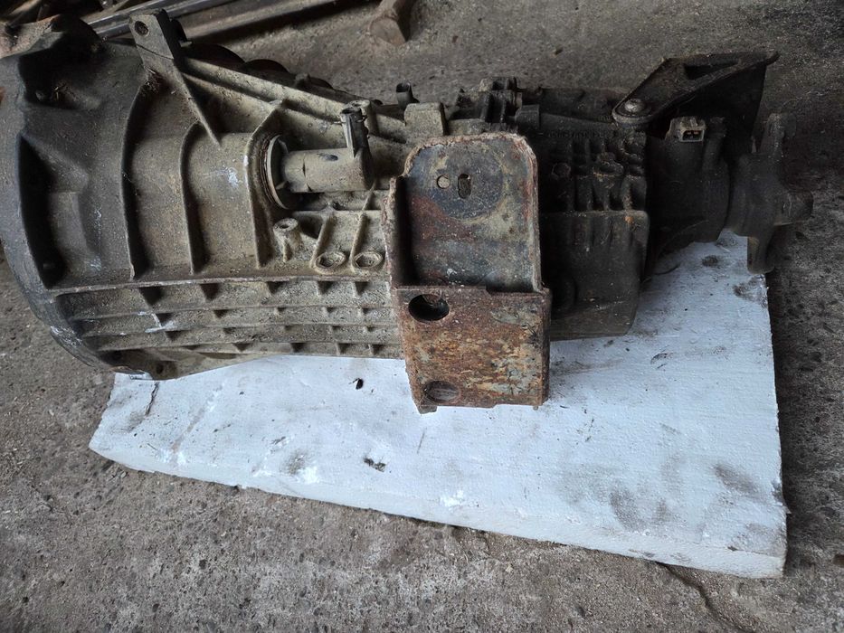 Cutie de viteza ford transit  model 2000-2006