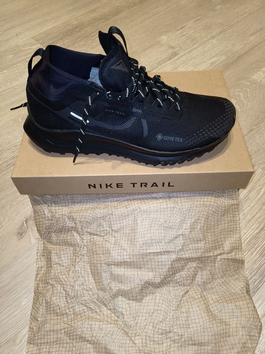 Super pret ! pantofi sport Nike React Pegasus Trail 4GTXV2 mărimea 44