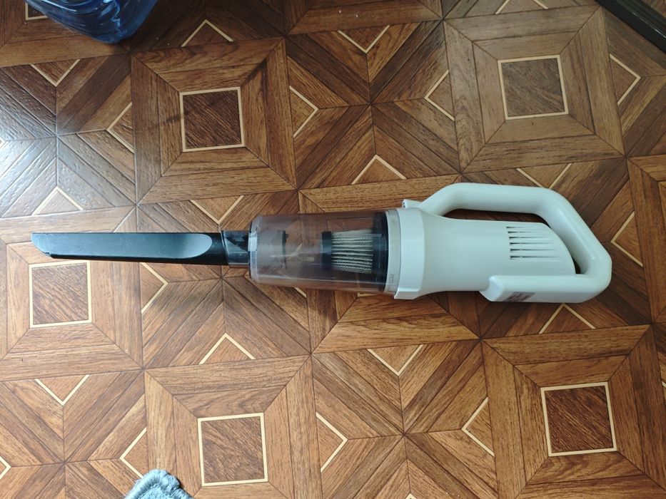 Продам автомобильный пылесос