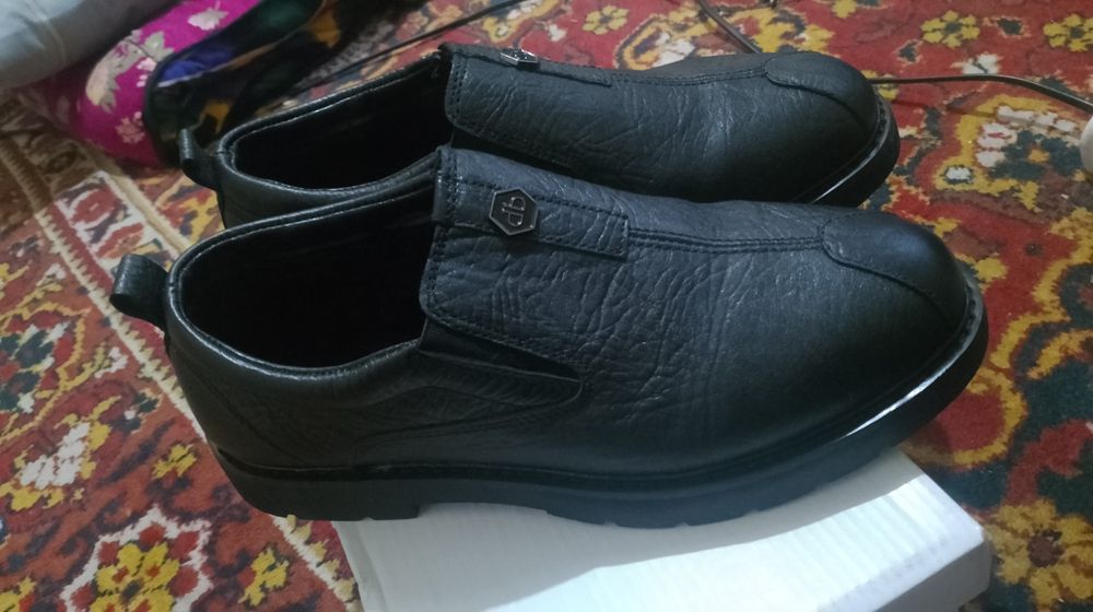Qora tufli 39 razmer