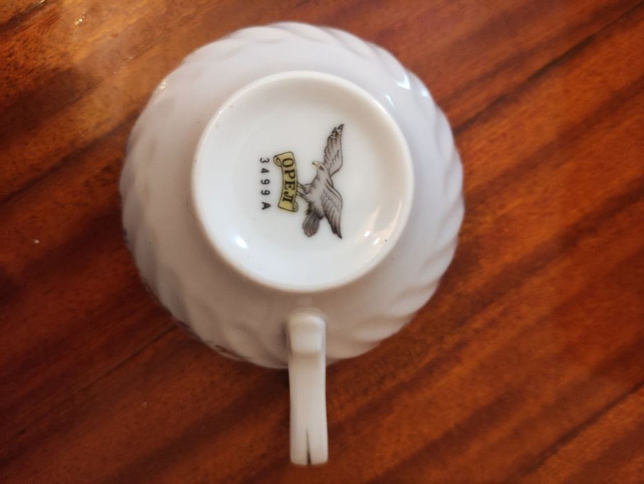 Чайный фарфоровый сервиз