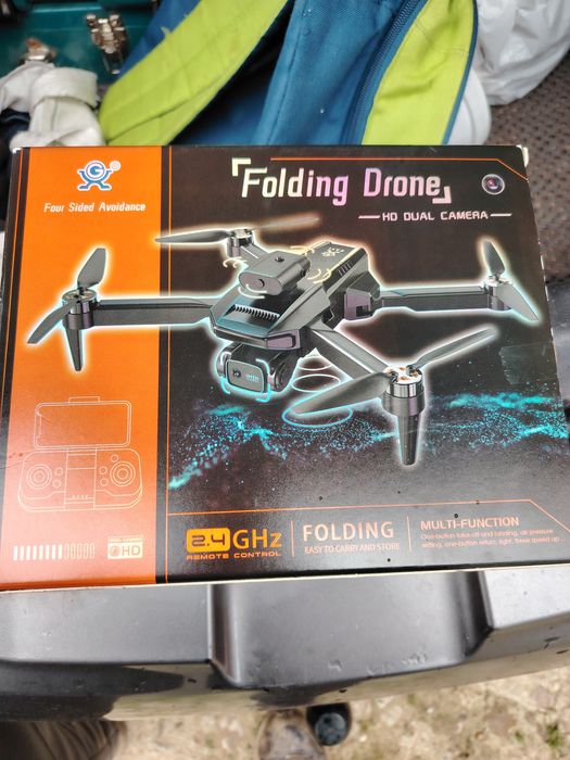Dronă folding drona