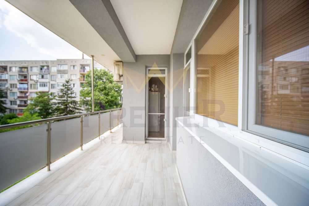 Продава се Къща в Добрич, Балик - 164 кв.м за 805 €/кв.м - Снимка #4