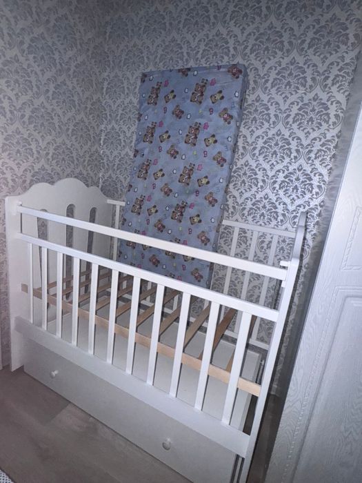 Детская кровать(манеж), с ортопедическим матрасом