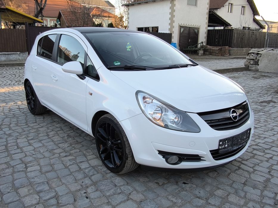 Opel Corsa 1.4 benzină