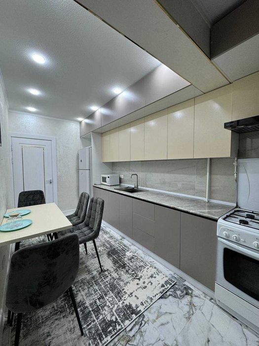 3 комнатная 75м2 ЕВРО ремонт под ключ, ориентир Дружба