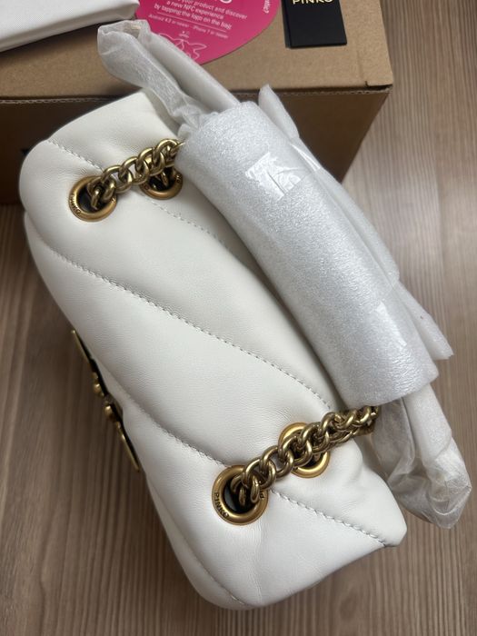 Дамска чанта PINKO Love Mini Puff в бял цвят