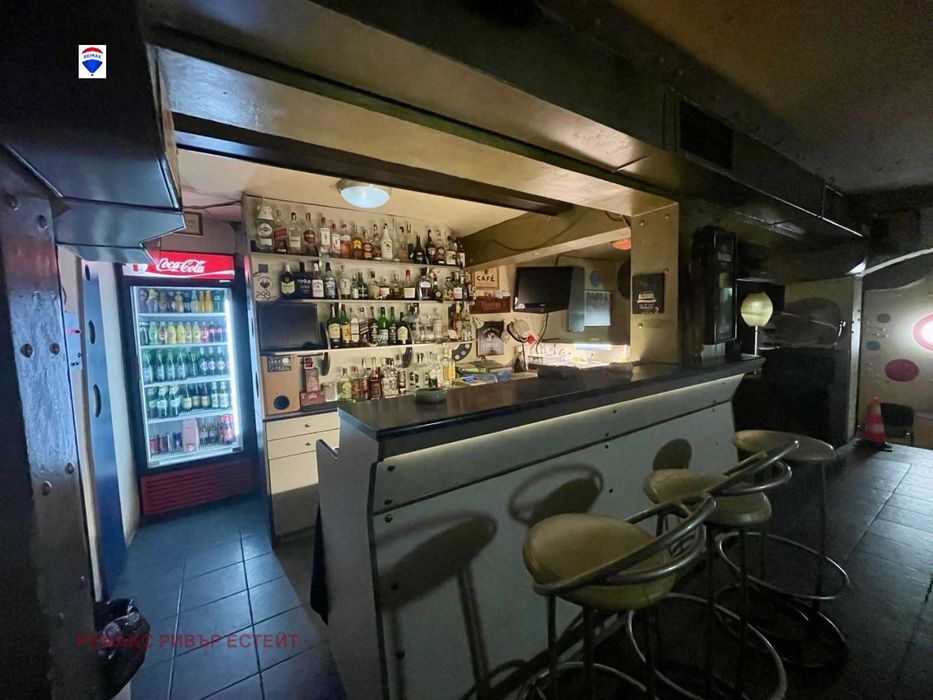 Заведение ПОД НАЕМ кв. Широк център