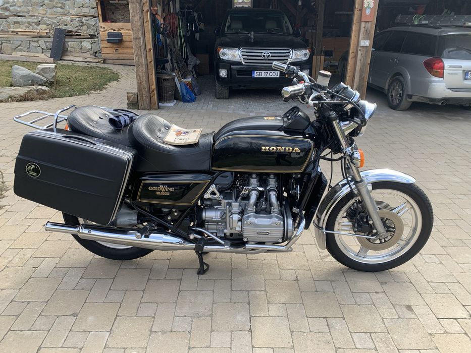 Honda GL1000 GoldWing