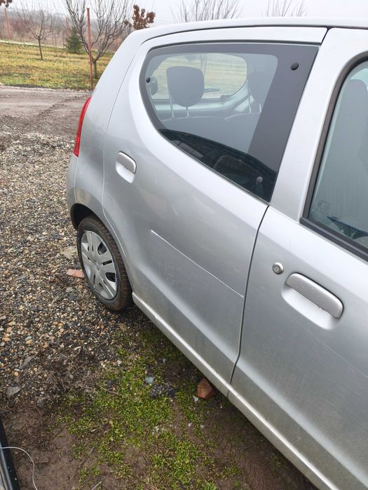 Piese auto pentru Nissan Pixo 2010 1,0 12v benzina