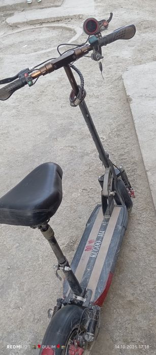 Skuter sotiladi m4 holati yaxsh 3 ta skorostlikitezligi 50