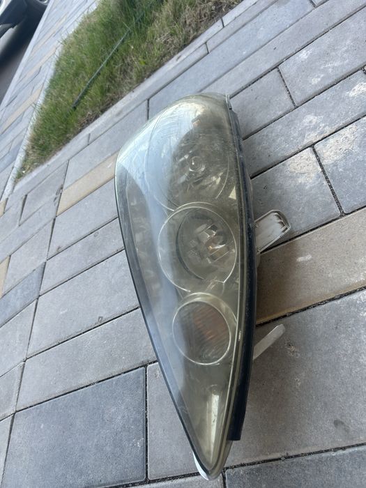 Фара правая camry 35