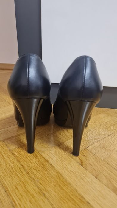 Pantofi cu toc negri  piele naturala 35