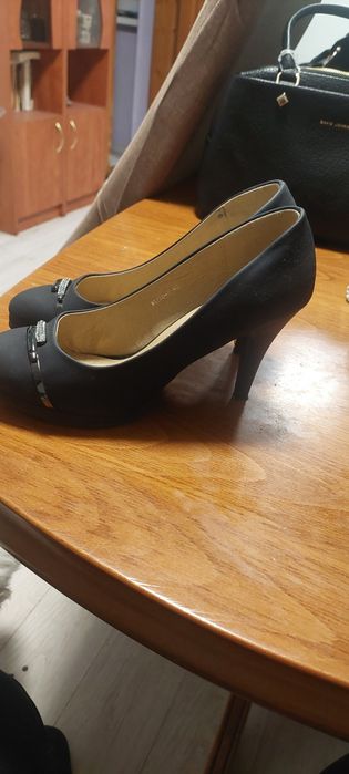 Страхотни  Дамски  обувки