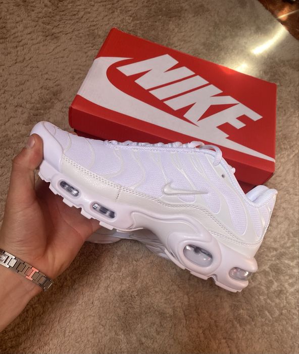 Nike Air Max Plus Triple White