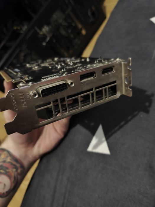 Placa video MSI GeForce GTX 1650 D6 VENTUS XS