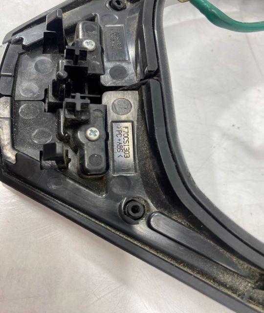 Comenzi volan F70CS1303 F70CS1323 Toyota Auris 2  [din 2012 pana  2015] seria