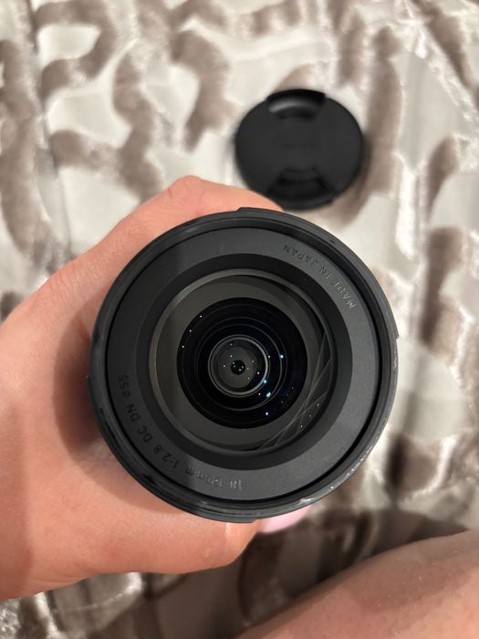 Sigma 18-50mm f/2.8 DC DN Contemporary - Canon EOS R (RF)