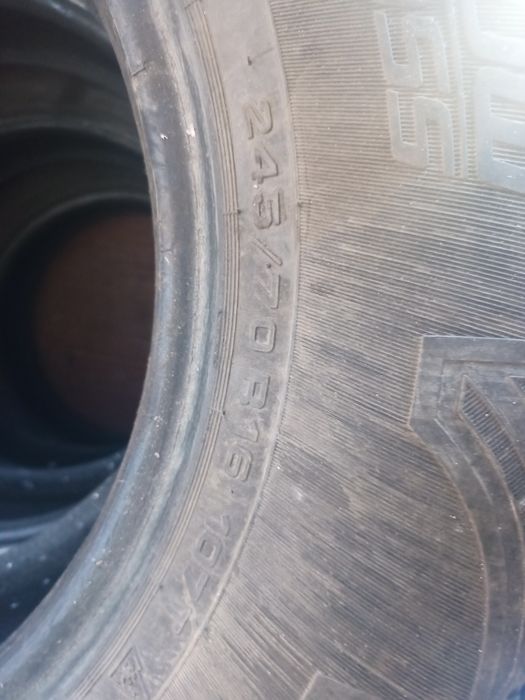 Продам резину зима шипованая
