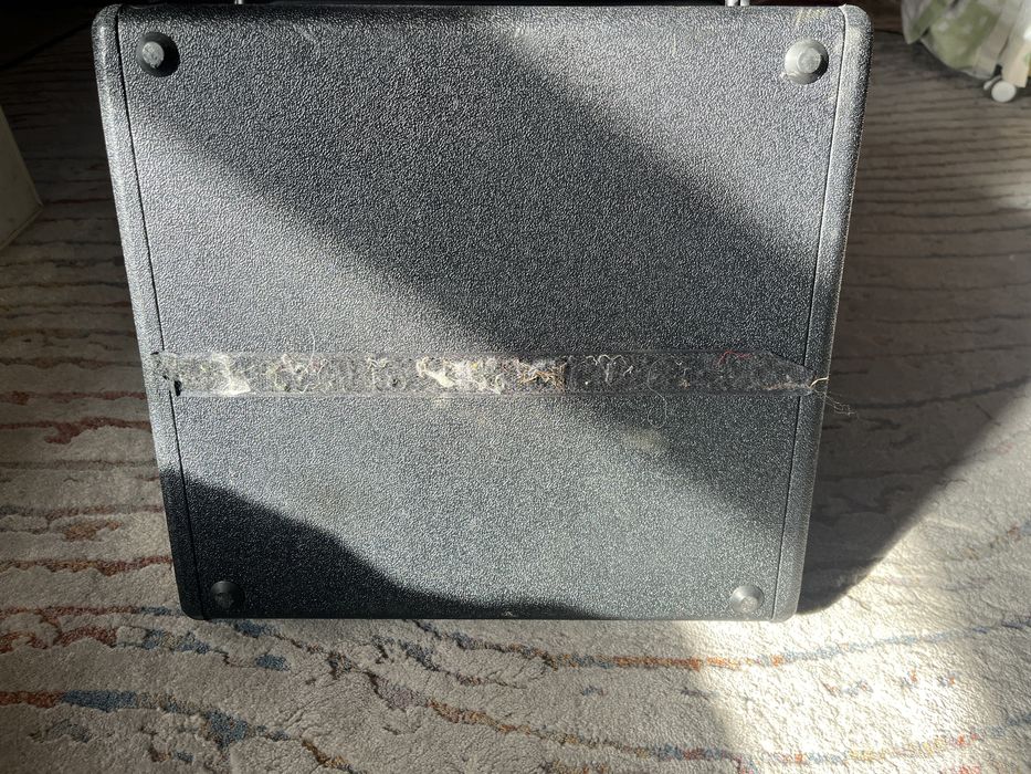 Продам сабвуфер  для машыны