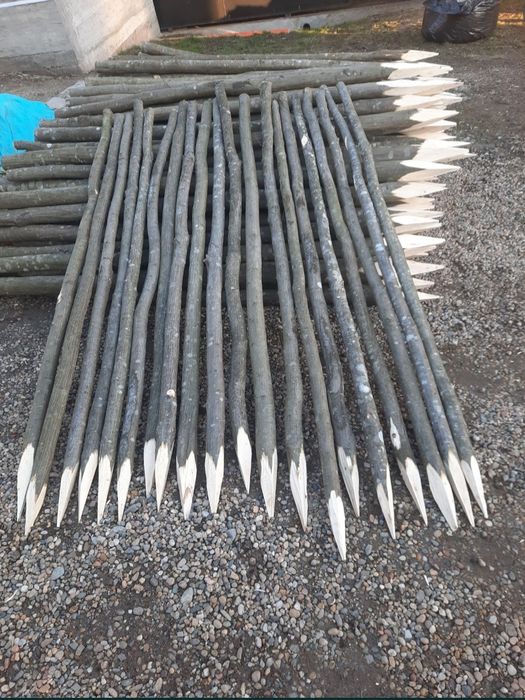 Pari pentru legume, rosii , fasole / Araci gard / Stâlpi gard electric