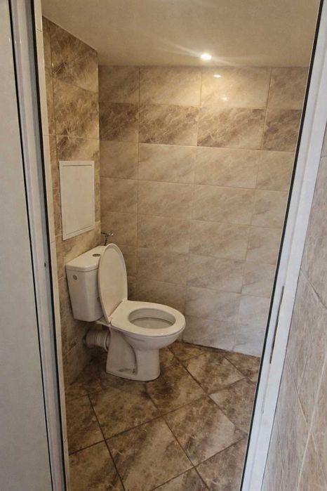 Триетажна къща за продажба в с. Макоцево