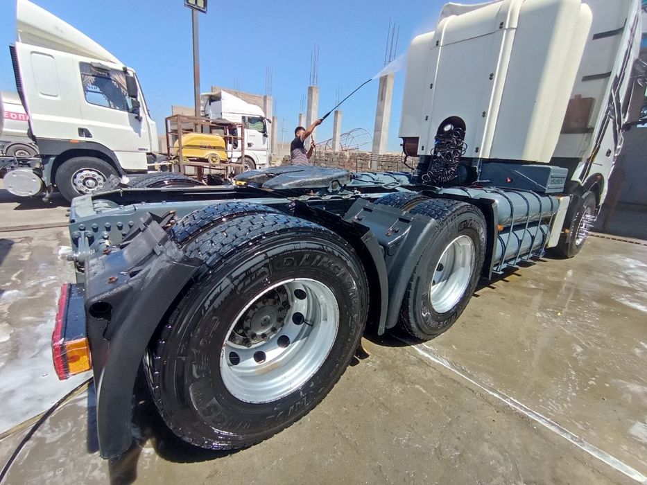 HOWO A7 + KRONE прицеп Сотилади 
 Йили: 2022 / Прицеп: 2013