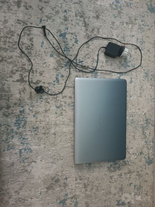 ASUS-X541N . Рабочий ноутбук с кабелем .
