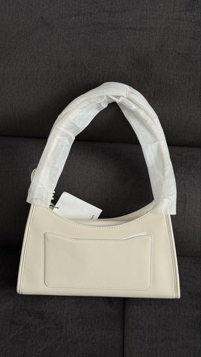 Marc Jacobs bag the clip claw medium beige