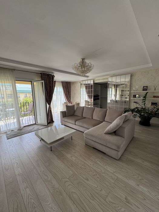 Apartament Spatios 3 camere Cosmopilis