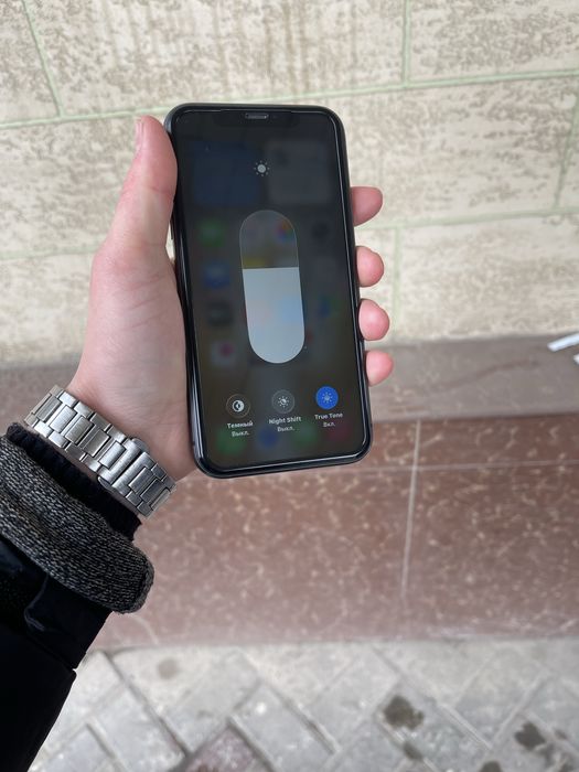 Iphone 11 ideall srooochna