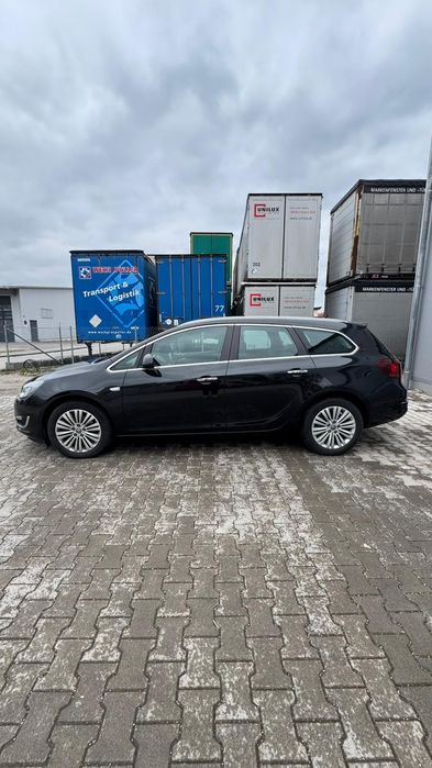 Opel Astra J Sport Tourer