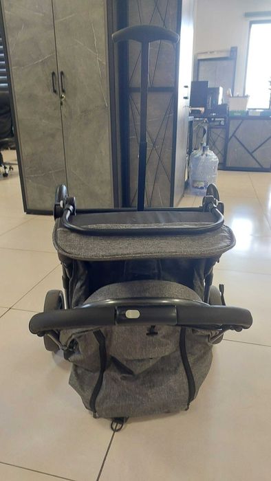 Лёгкая прогулочная коляска  – складывается как чемодан