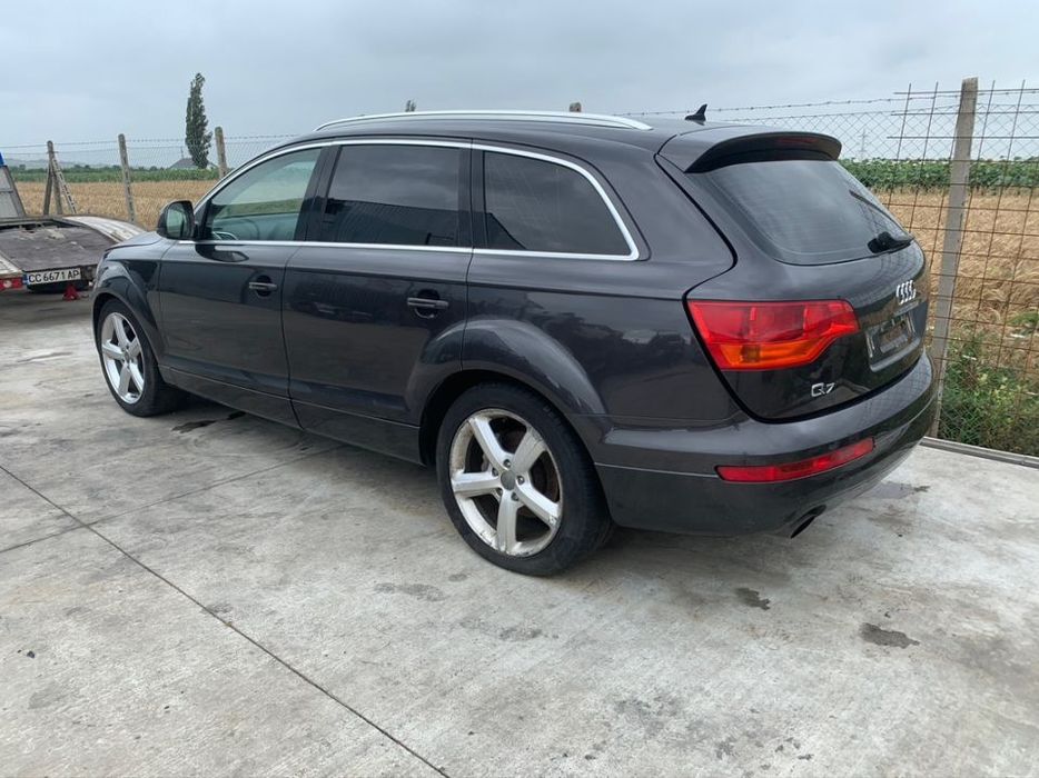DEZMEMBREZ Piese AUDI Q7 Motor 3.0 Diesel Cod BUG Diesel Euro 4 Cutie de Viteze Automata Kit injectie injector injectoare Turbina Turbo pompa injectie inalta Bara Fata completa Capota Far Portiera Fata spate Stanga dreapta Oglinda Haion Luneta Interior pi