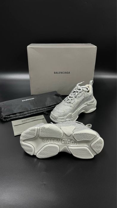 Adidasi Balenciaga Triple S cu strasuri full box 36-40