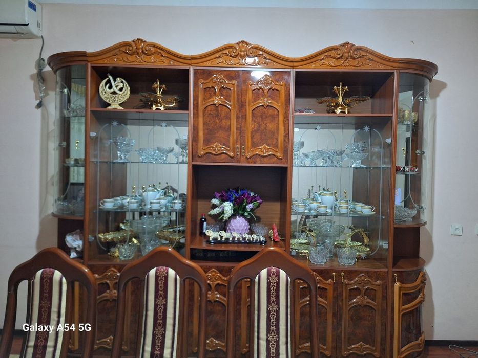 Стенка для посуды