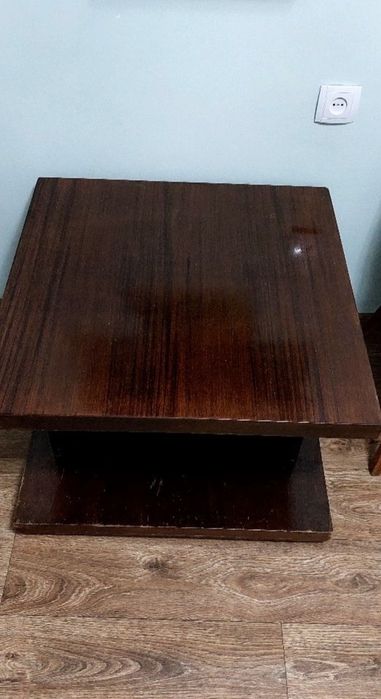 Продается дубовый стол