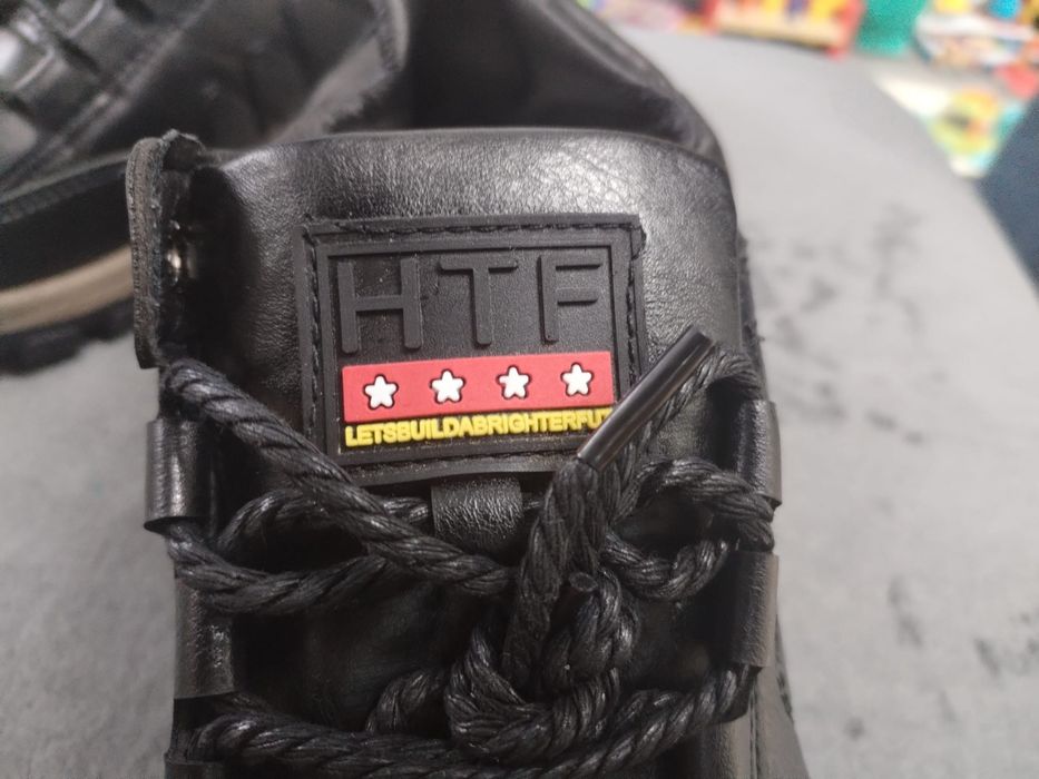 Vand pantofi din piele de bovina din Australia marime 43