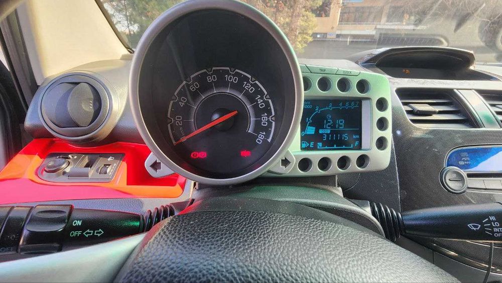 Продается машина. Свой Spark