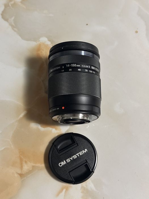 Обектив M.Zuiko ED 14-150mm f/4-5.6 II с подарък сенник