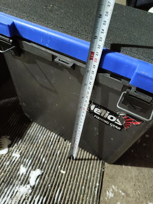 Продам рыболовный ящик.