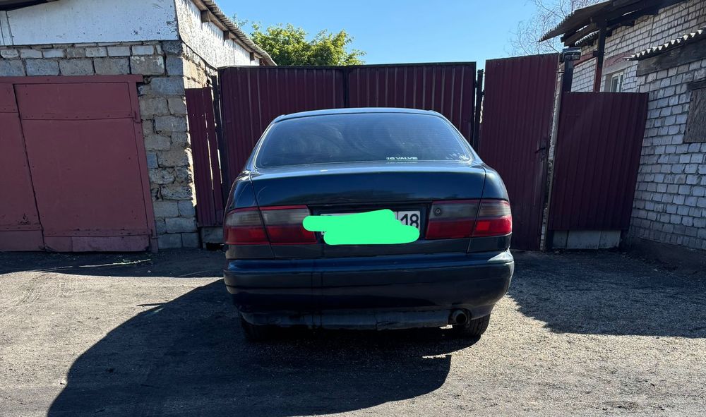 Продается Toyota  Carina E