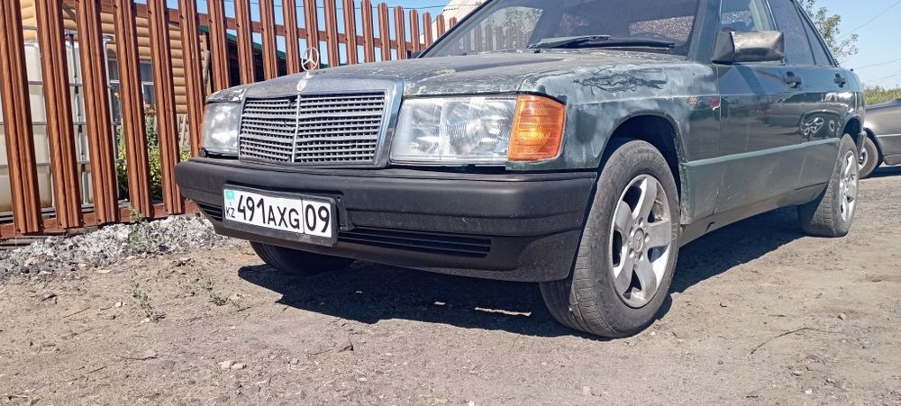 Мерседес W201 190