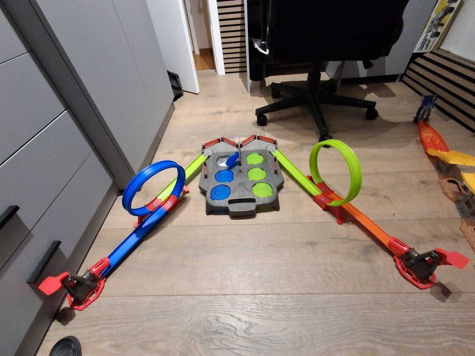 6 сета Hot Wheels комплекти писти