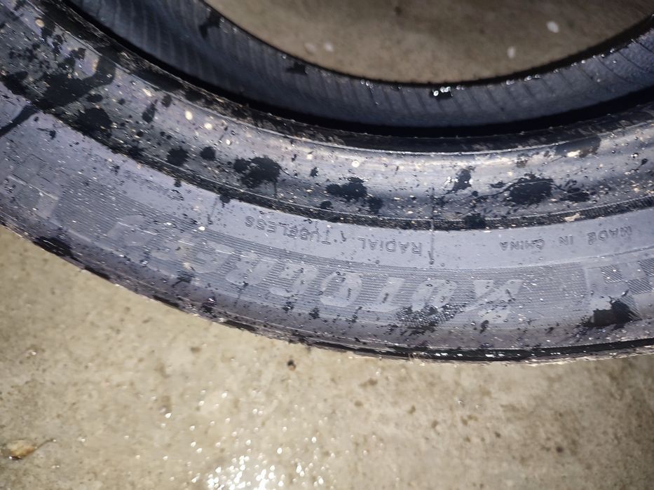 Шыны продам новый